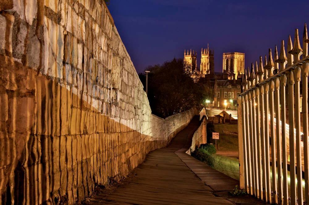Minster View Apartment At Talbot Court, York Exterior foto